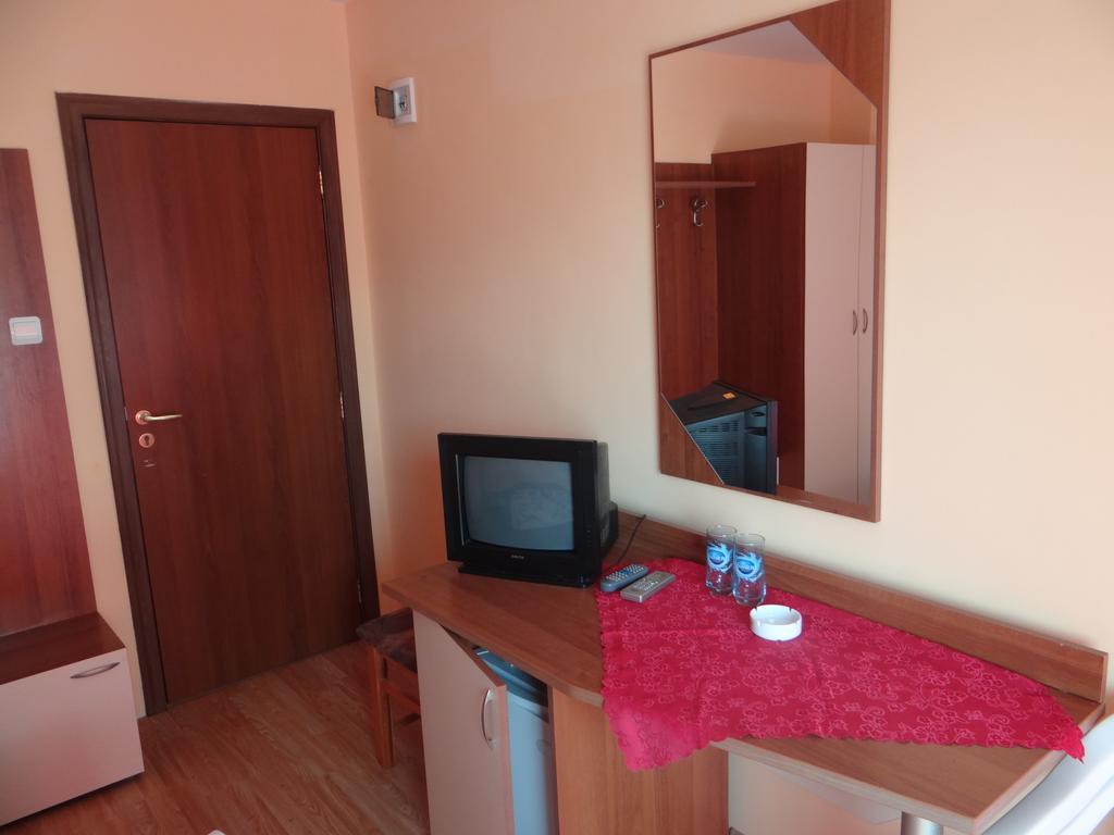 Guest House Lazur Обзор Экстерьер фото